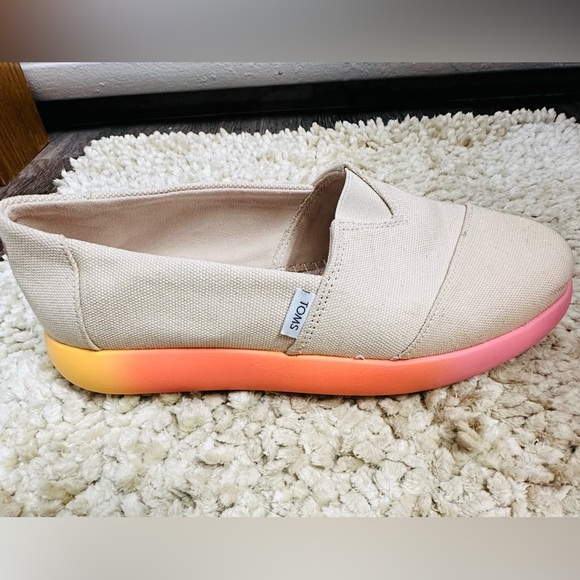 TOMS Canvas Beige Rubber Ergonomics Multi Colors Platform, Slip on Shoes 8.5 US - Picture 7 of 7